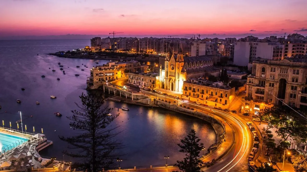 Sliema Quiet & Modern Maisonette Apartment