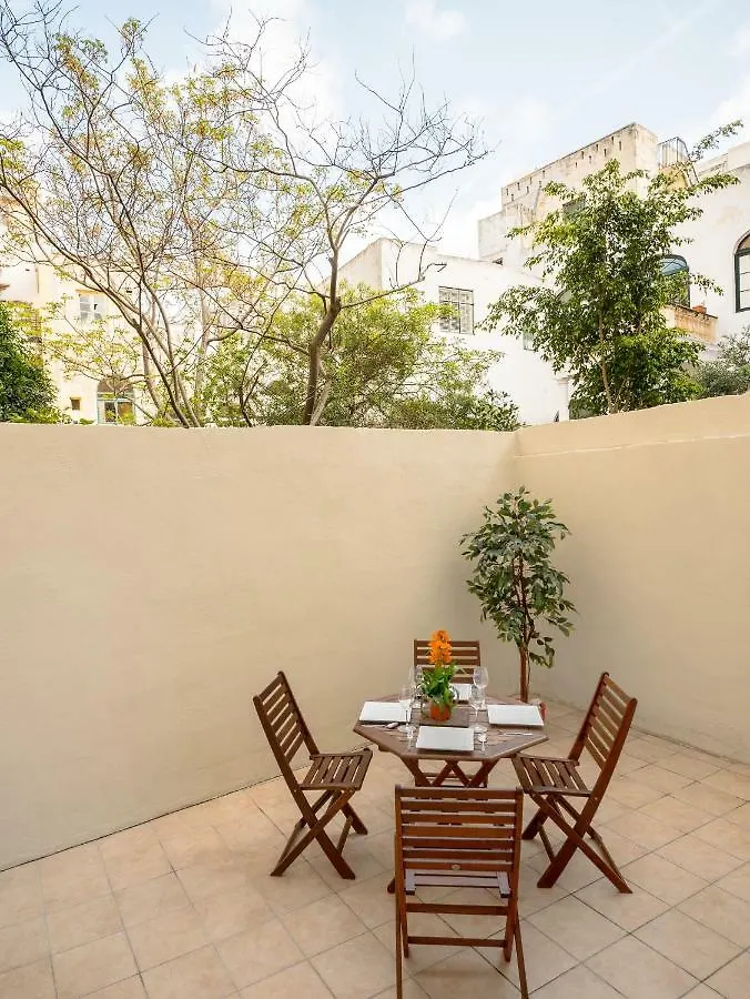 Sliema Quiet & Modern Maisonette